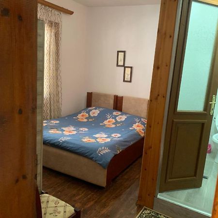 Hana Private Home Pogradec Exterior foto